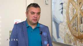 Pritisci na lokalne medije